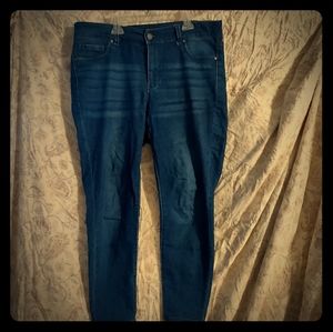 Comfy blue high waisted ankle jeans/jeggings